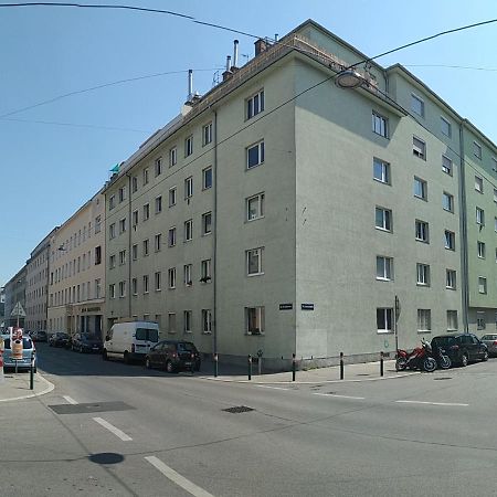 Apartamento Family-Friendly Flat With Balcony Viena Exterior foto