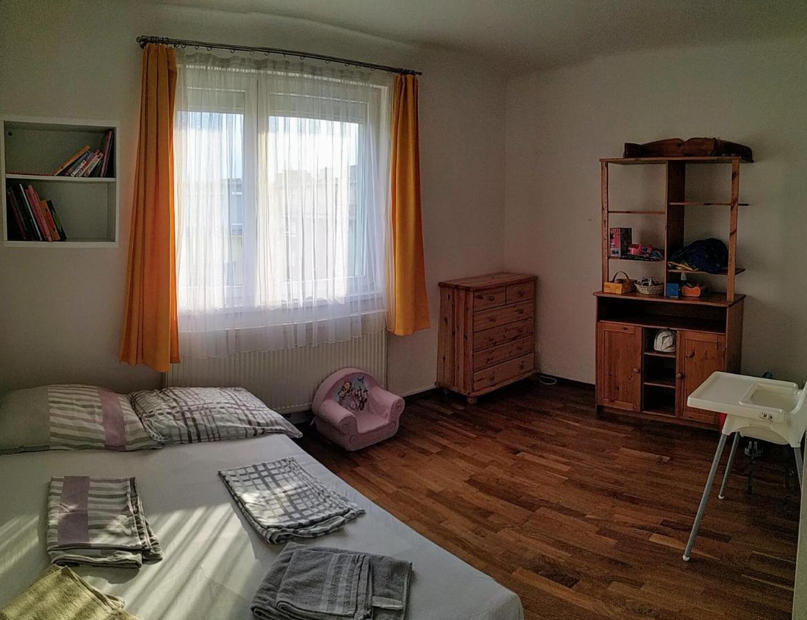 Apartamento Family-Friendly Flat With Balcony Viena Exterior foto